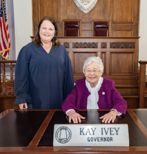 Gov. Kay Ivey meets with 2022 Alabama Spirit of Adult Protective Services Award winner Amy Floyd on Nov. 17 in Montgomery.